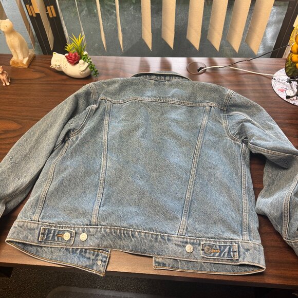 Levi's Original Trucker Denim Jacket MEDIUM WOMEN - Picture 6 of 8